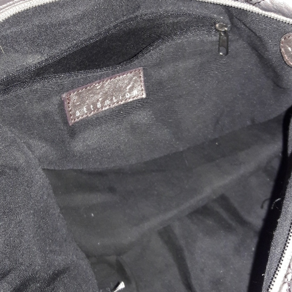 Attention bag gently used - Picture 5 of 7